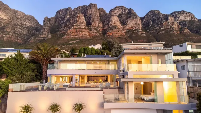 The Summit at Camps Bay in Camps Bay – photo 51