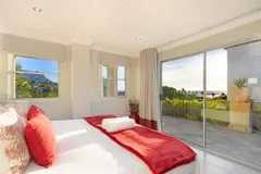Beachy Villa in Camps Bay – photo 14 thumbnail