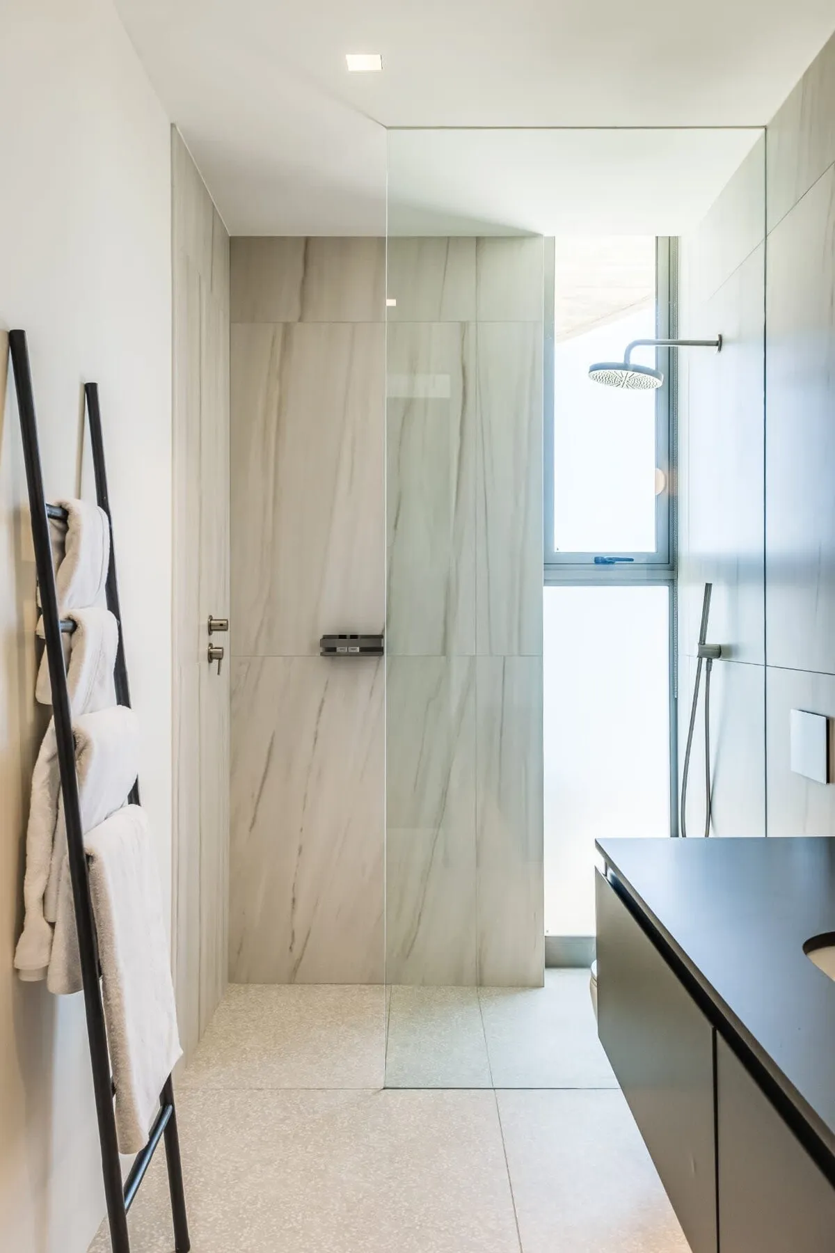 property_b71fb7f5-5ebe-45e6-8dfc-b15b60049945_29