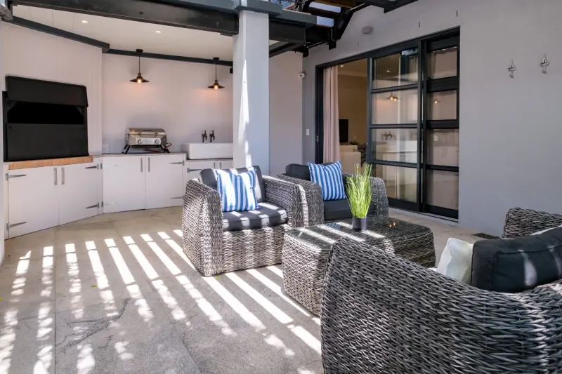 Central Treasure in Camps Bay – photo 6