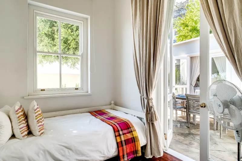 Six Selbourne in Sea point – photo 28