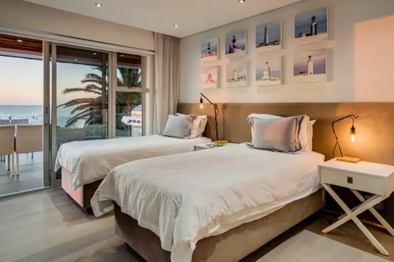 Houghton Penthouse in camps bay – photo 24