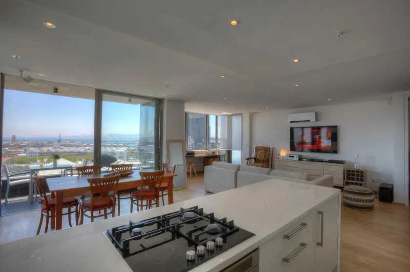 Mirage 2 Bedroom Unit in De Waterkant – photo 15