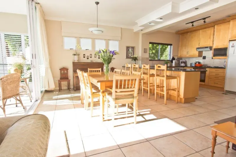 Medburn Road Villa in Camps Bay – photo 5