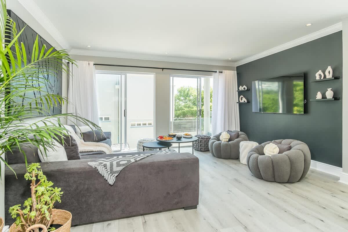 property_b969e567-878d-4325-9d27-e2cb6e70809c_10