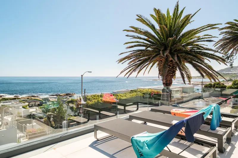 Sapphire Tide Terrace in Camps Bay – photo 42