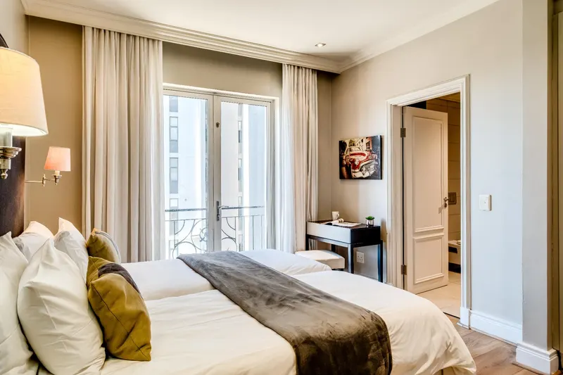 407 Royal in Green point – photo 19