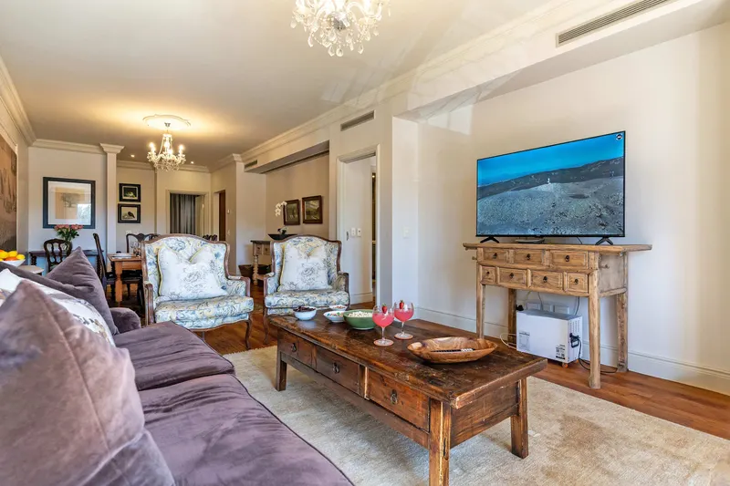 Cape Royale 203 in Green Point – photo 8