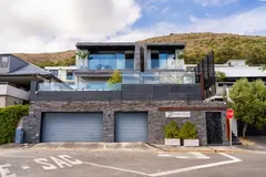 Joubert Oasis Villa in Green Point – photo 10 thumbnail