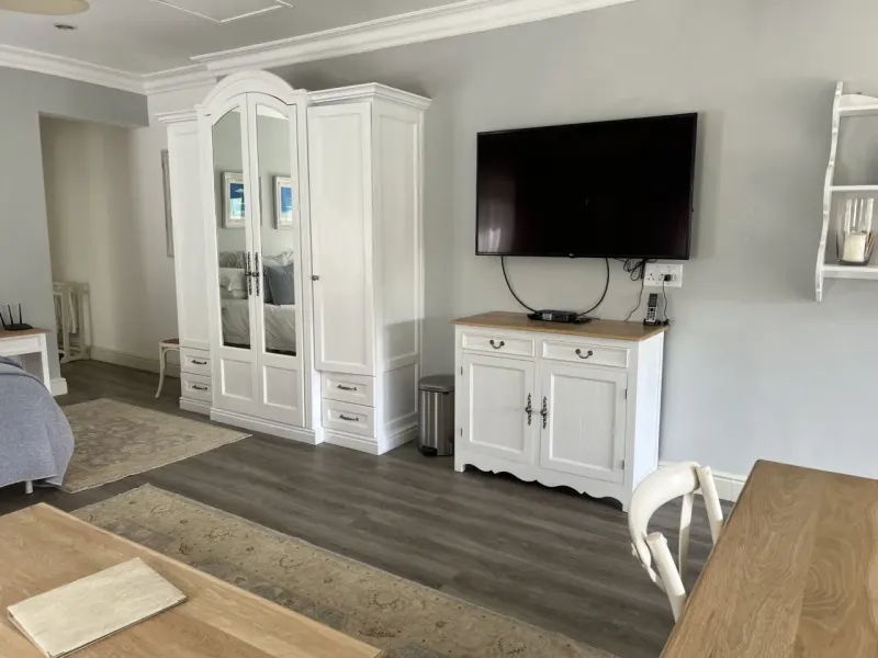 Constantia Valley Villa in Silverhurst – photo 32