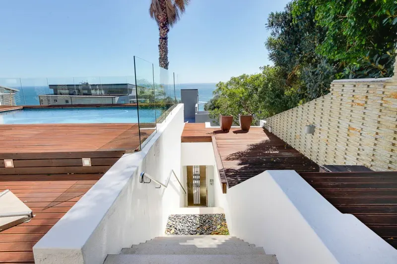 Medburn Alcove in Camps Bay – photo 15