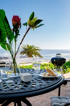 CBT Suite in Camps Bay – photo 20 thumbnail