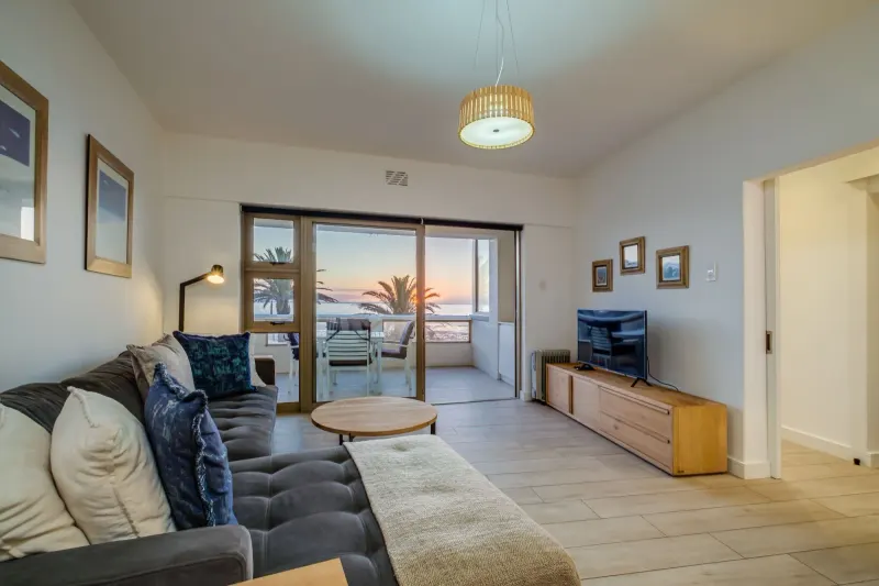 Sundowner Views in Sea Point – photo 20