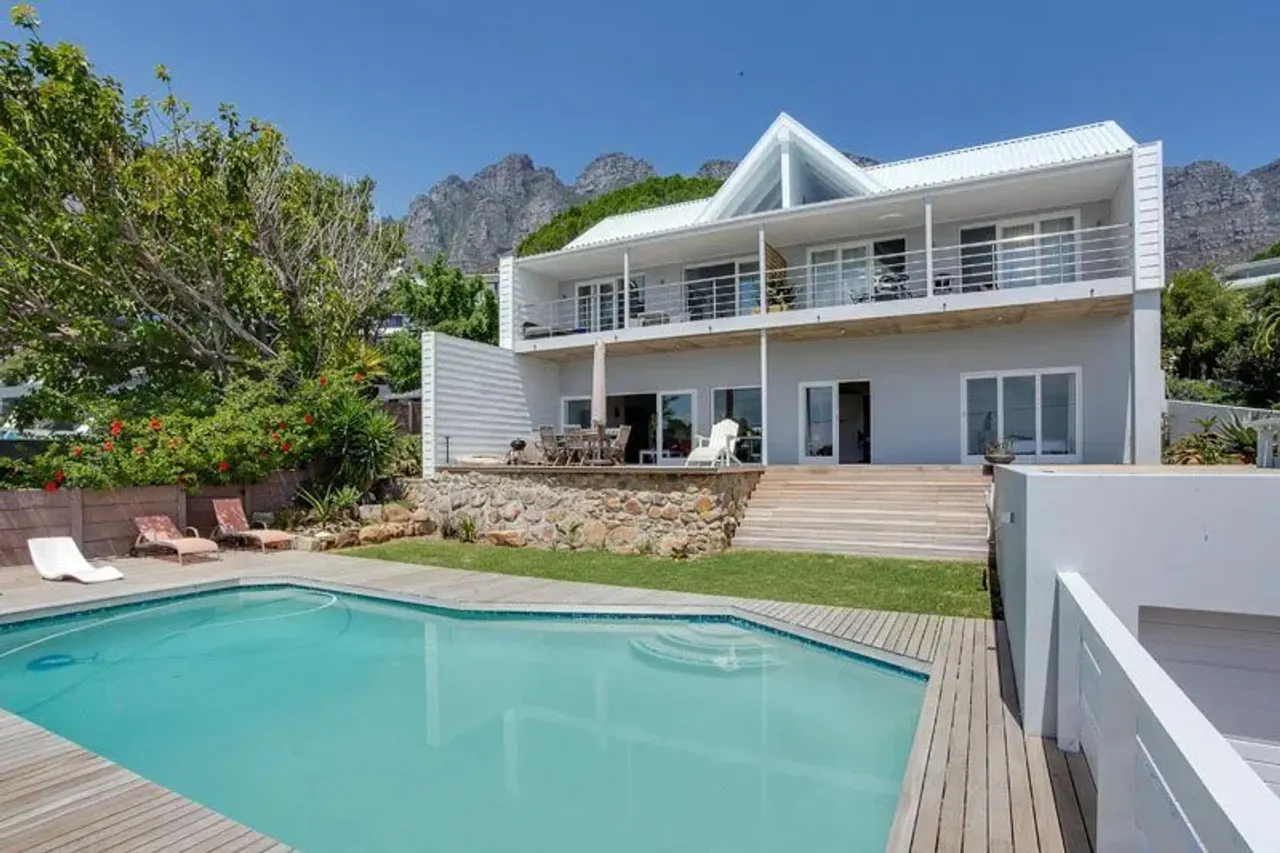 Fulham House in Camps Bay
