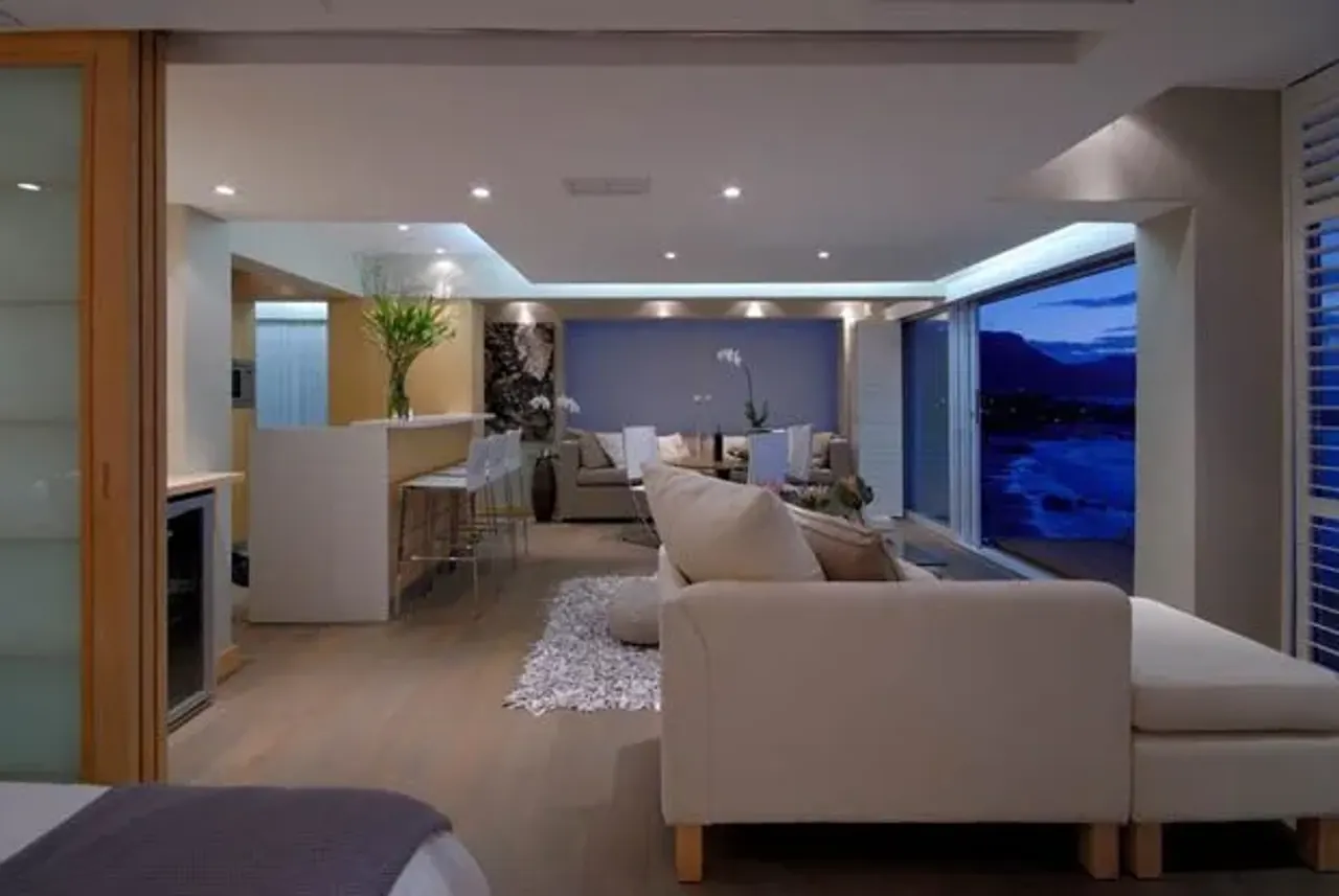 Helianthus Apartment in Clifton