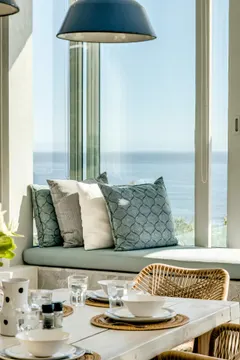Atlantic Reflection in Camps Bay – photo 8 thumbnail