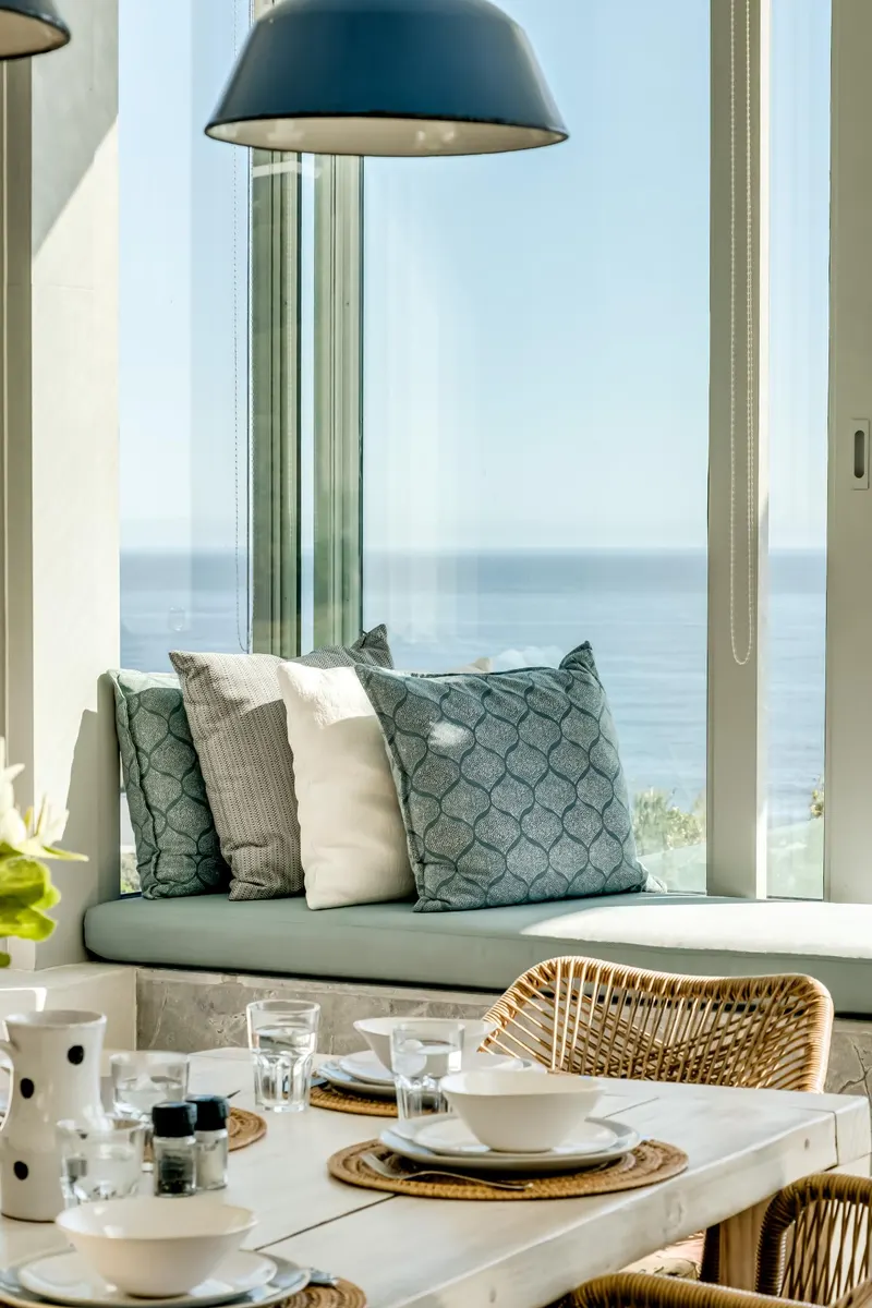 Atlantic Reflection in Camps Bay – photo 8