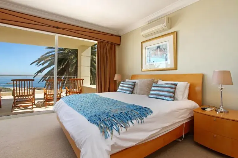Victoria Penthouse in Camps Bay – photo 14