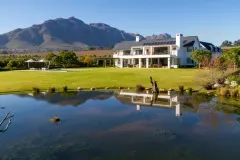 Stellenbosch Retreat in Stellenbosch – photo 19 thumbnail