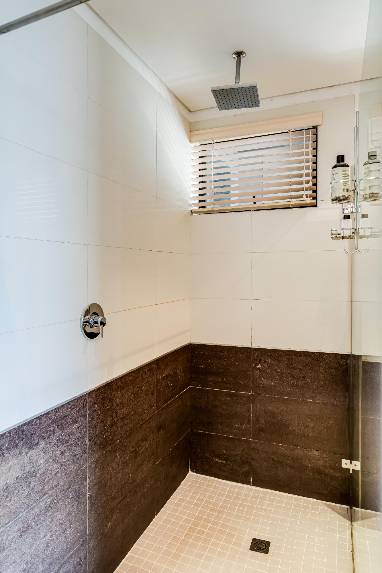 property_bdf5d736-82fa-4c00-a31e-8c0db2a81834_17