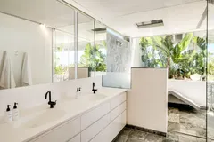 Villa Rhea in Fresnaye – photo 12 thumbnail