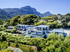 Villa Constantia in Bishopscourt – photo 1 thumbnail