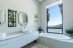 Villa Sapphire in Bakoven – photo 7 thumbnail