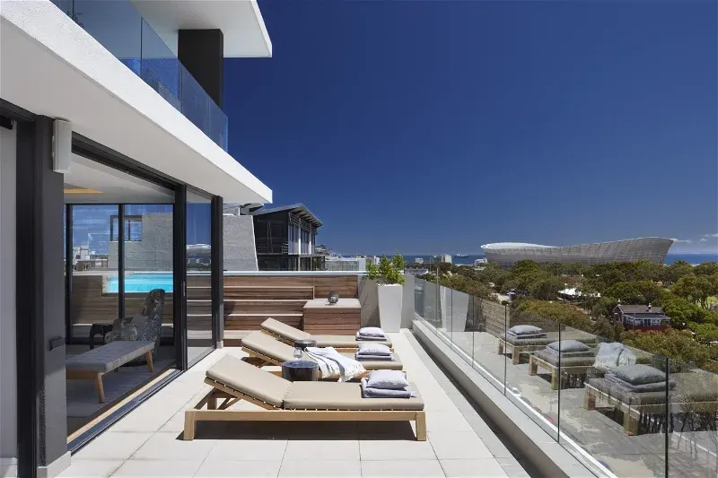 Warwick Penthouse in Green Point – photo 1