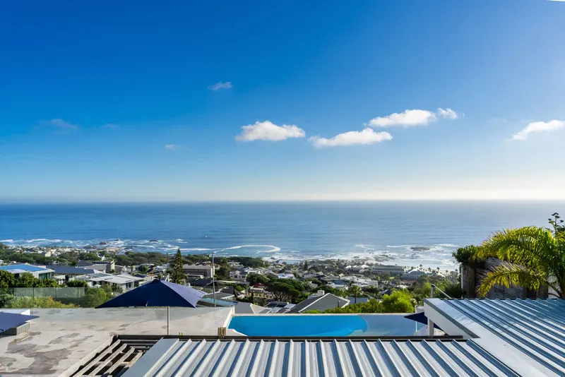 Ocean Views Beach House in Bakoven – photo 72