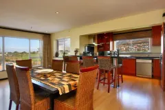 Atlantic Ridge Apartment in Mouille Point – photo 3 thumbnail