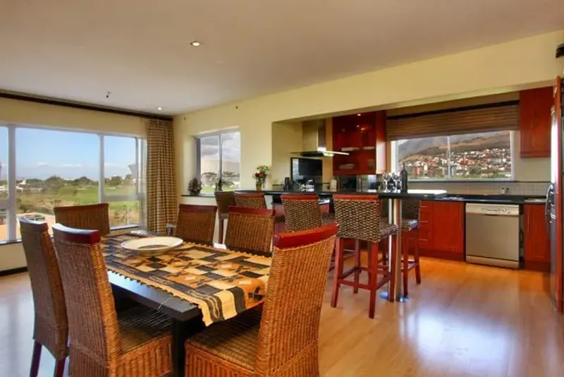 Atlantic Ridge Apartment in Mouille Point – photo 3