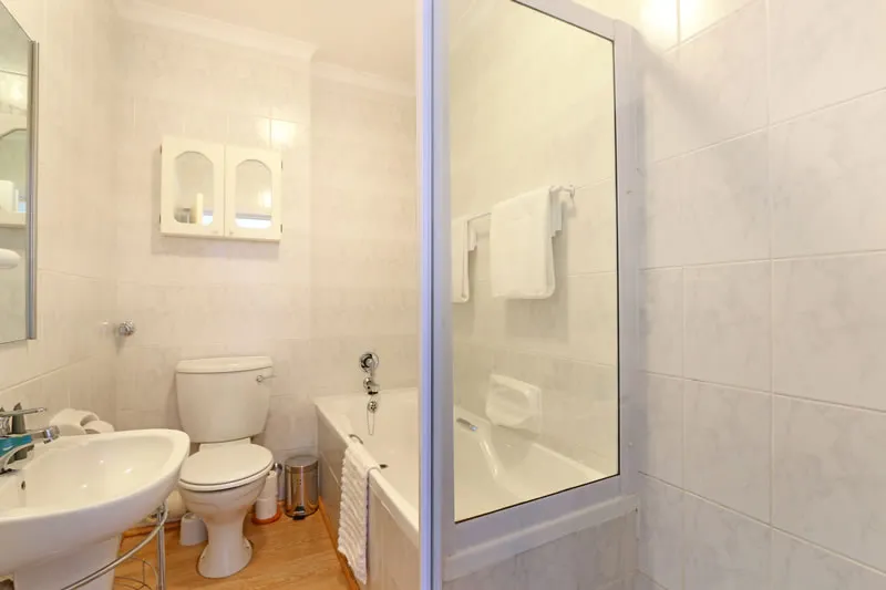 property_bfb4bc04-1275-4ccf-9293-7f4f42d65473_12