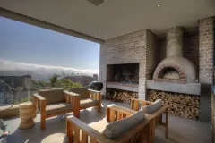 Oranjezicht Modern Villa in Gardens – photo 18 thumbnail