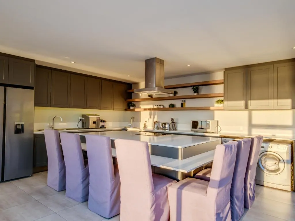property_bfe102e0-7669-4ad8-b393-7315ab105b5e_27