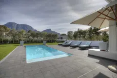 Hoogeind Manor in Claremont – photo 12 thumbnail
