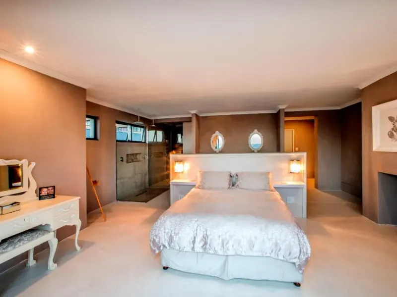 Mountain Side Mansion in Westlake – photo 15