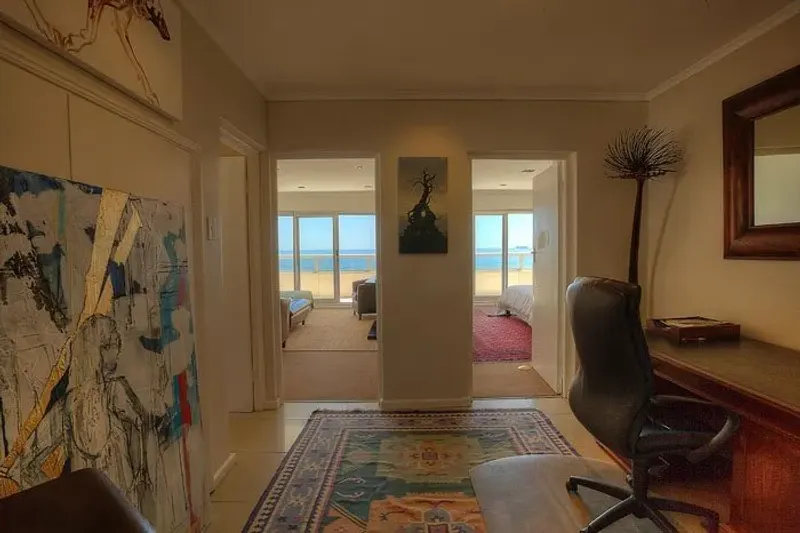 Albermarie Apartment in Mouille Point – photo 4