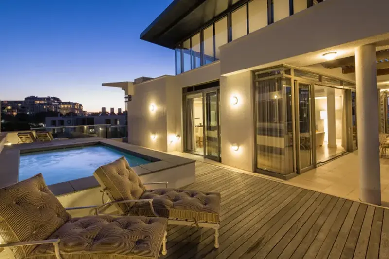 Lawhill Penthouse in V&A Waterfront – photo 19