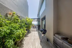 Rhine Stone in Sea point – photo 26 thumbnail