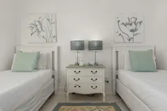 Clifton Casa in Clifton – photo 18 thumbnail