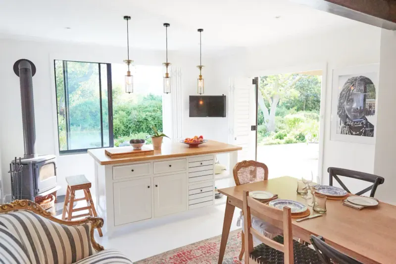Bell House in Constantia Vale – photo 4