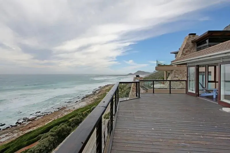 Southern Right Villa in Scarborough – photo 6