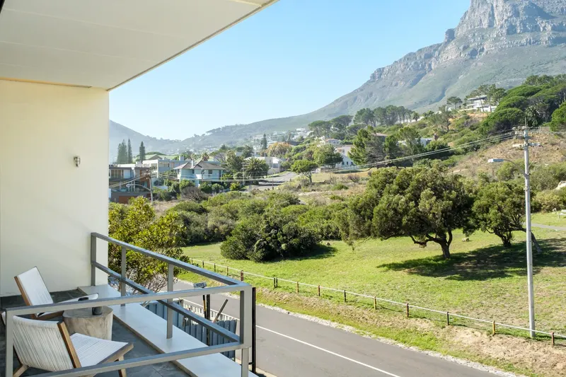 Atlantic Reflection in Camps Bay – photo 30