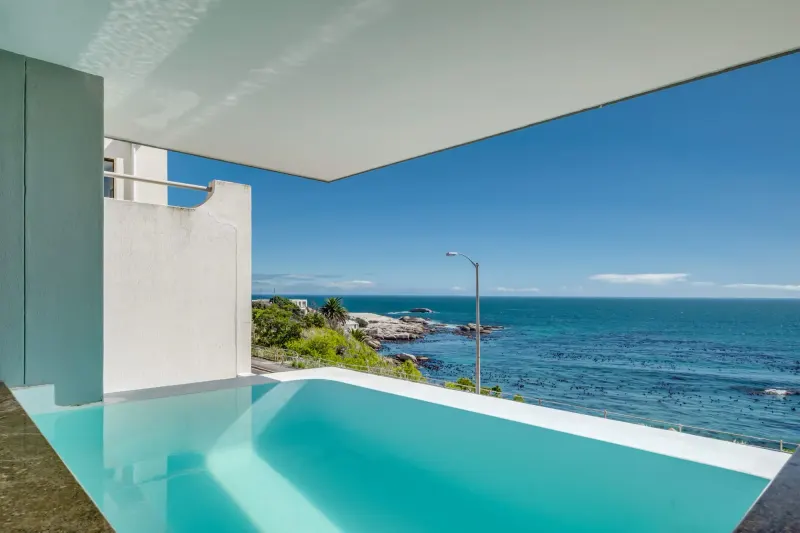 Bali Luxury Suite E in Camps Bay – photo 9