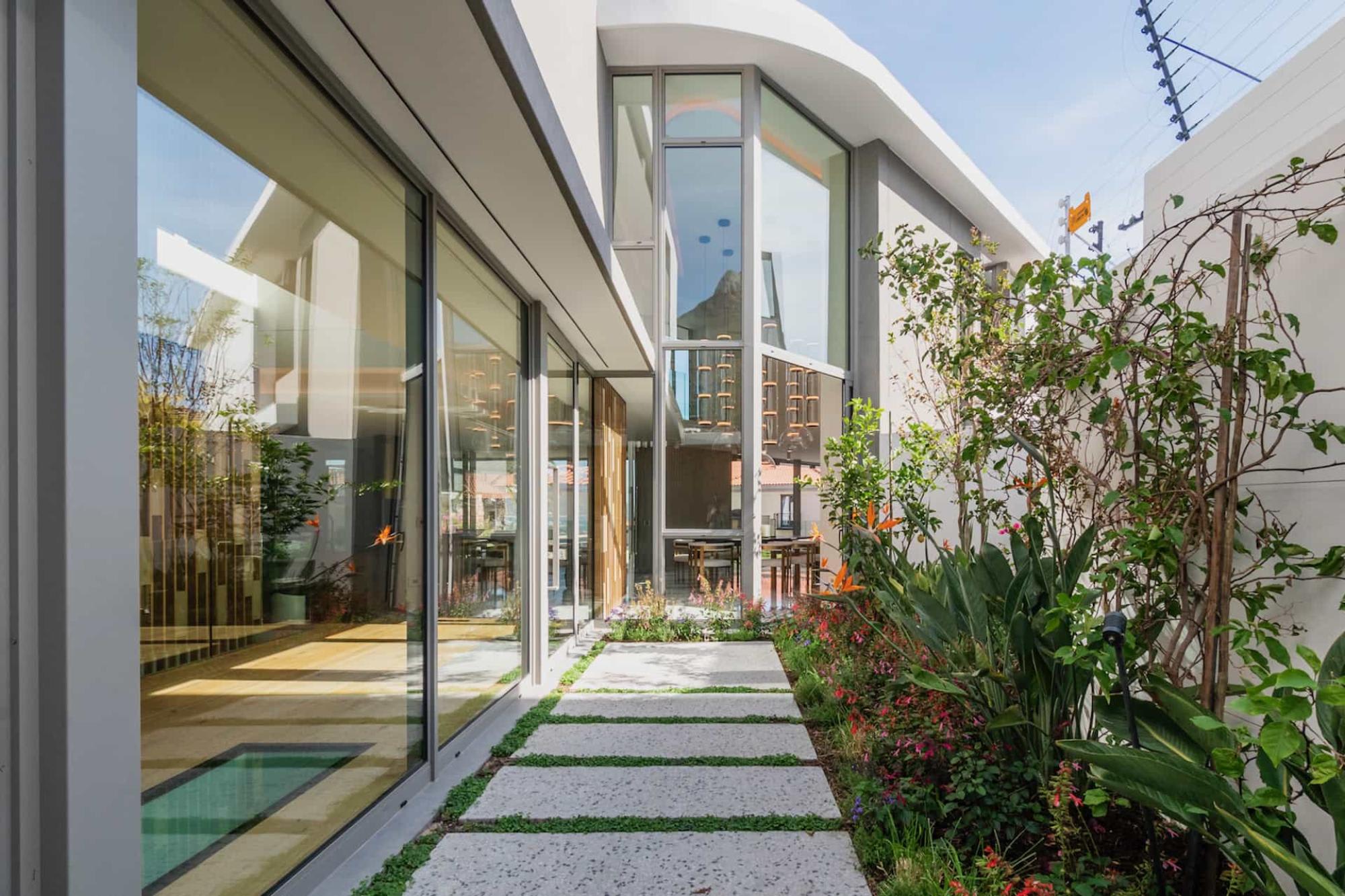 property_c1e230d9-a4bf-46b9-aab1-08f7d11fddf5_23