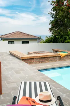 Sunset Sanctuary in Camps Bay – photo 4 thumbnail
