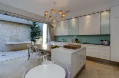 Ravine Villa in Bantry Bay – photo 11 thumbnail