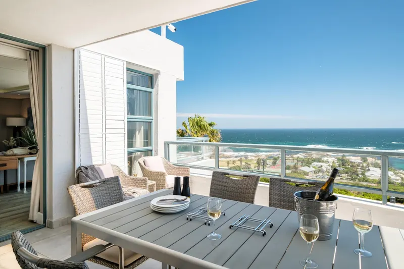 9 On Nautica in Camps Bay – photo 6