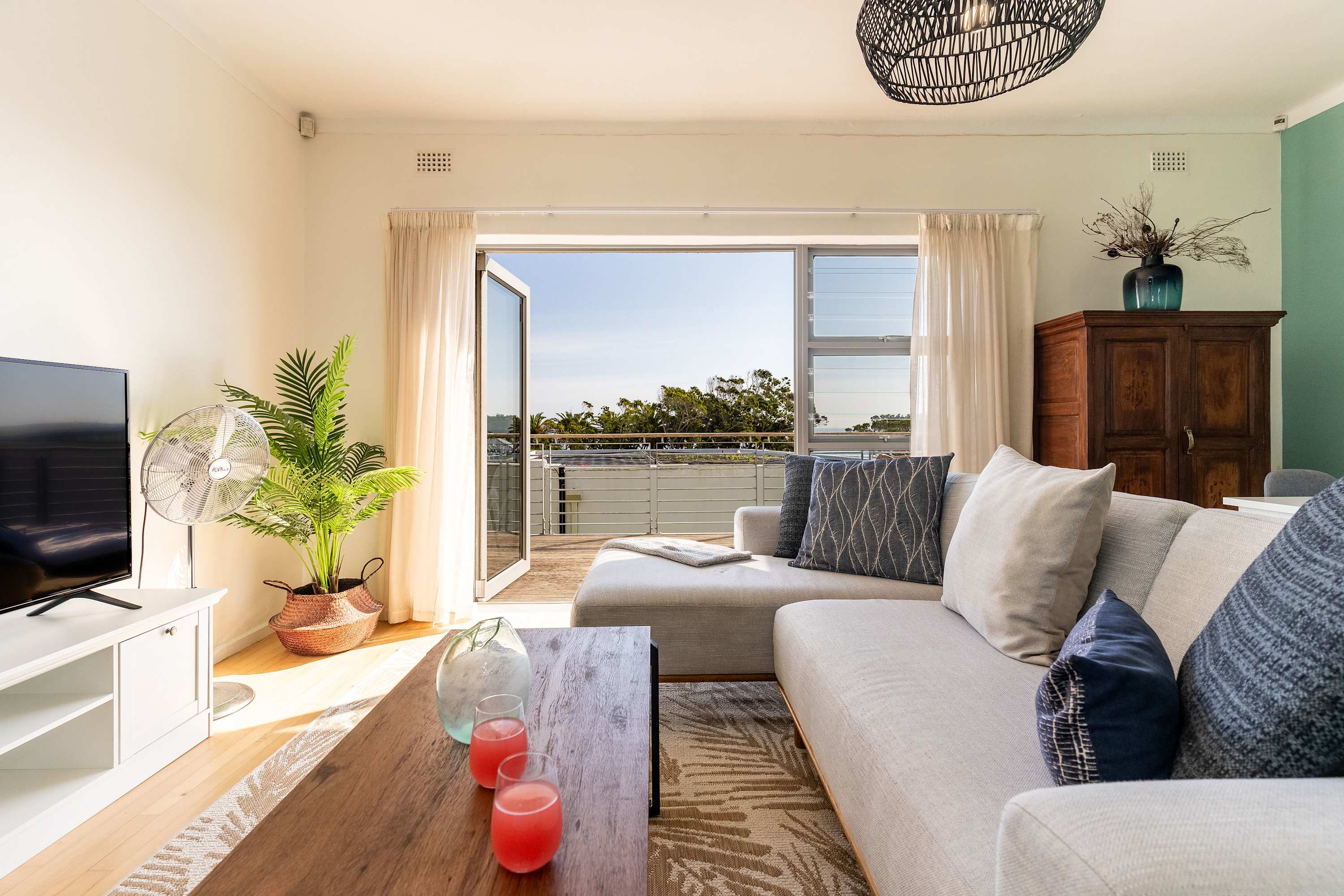 property_c2eac1aa-5860-4efb-a3b4-98c259590e05_4