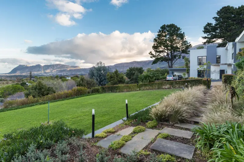 Manas Villa in Constantia – photo 23